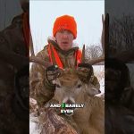 Giant Buck's Antler Falls Off! Crazy Deer Hunting Story